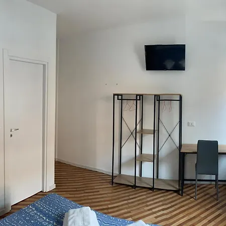 Πανσιόν Galleria Del Toro 3