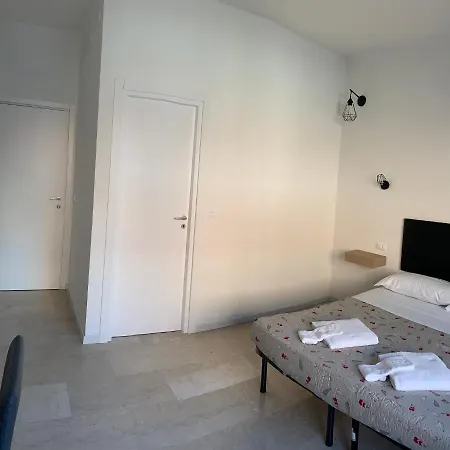 Galleria Del Toro 3 Πανσιόν Μπολόνια