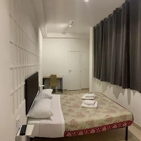 Πανσιόν Galleria Del Toro 3