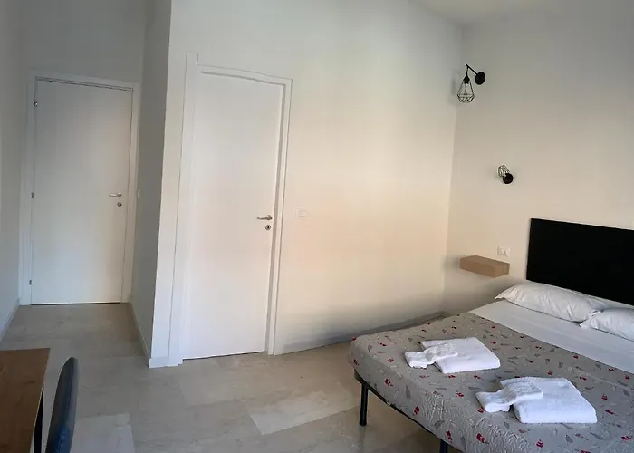 Galleria Del Toro 3 ゲストハウス ボローニャ